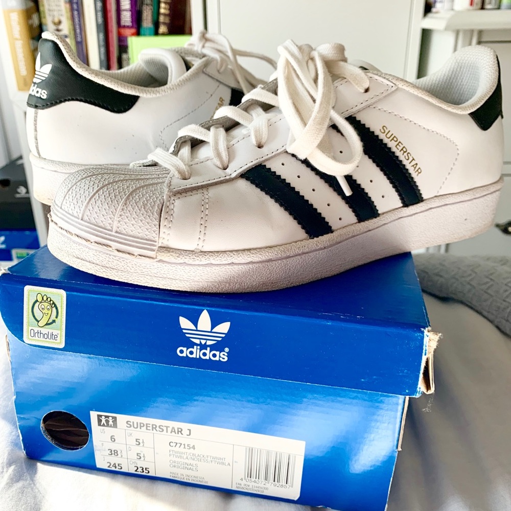 Addidas Sneakers